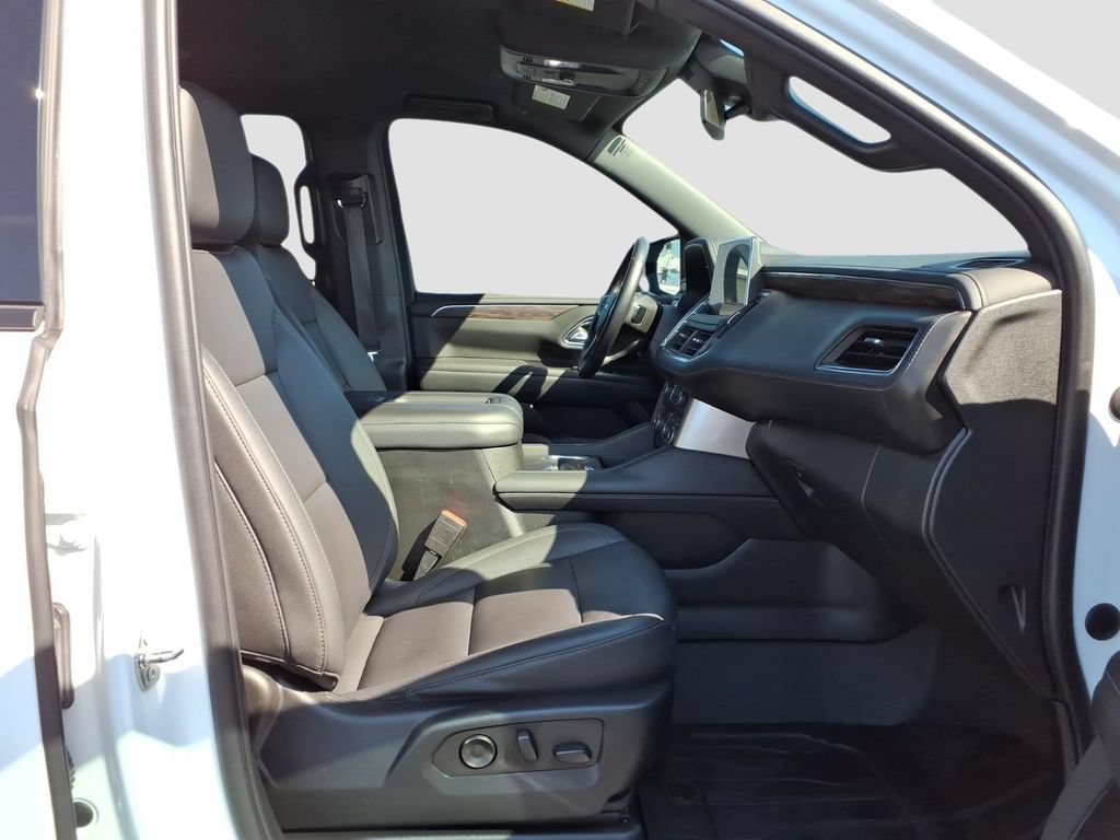 Used 2023 Chevrolet Suburban Z71 AWD/4WD image 10