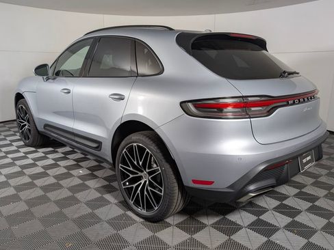 New 2026 Porsche Macan image 3
