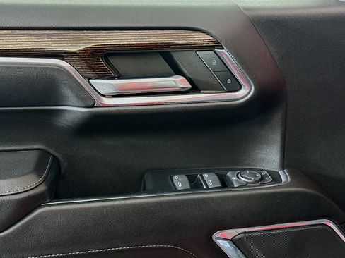 Used 2024 GMC Sierra 1500 Elevation image 15