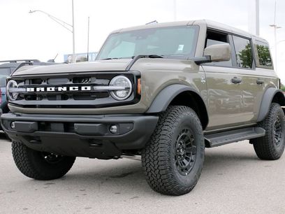 New 2026 Ford Bronco Outer Banks w/ Sasquatch Package