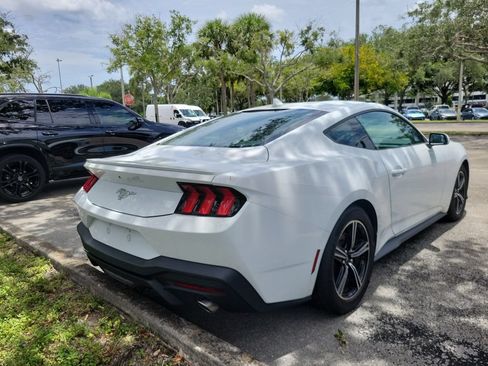 Used 2025 Ford Mustang Premium RWD image 4