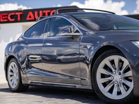 Used 2016 Tesla Model S 90D AWD/4WD image 2