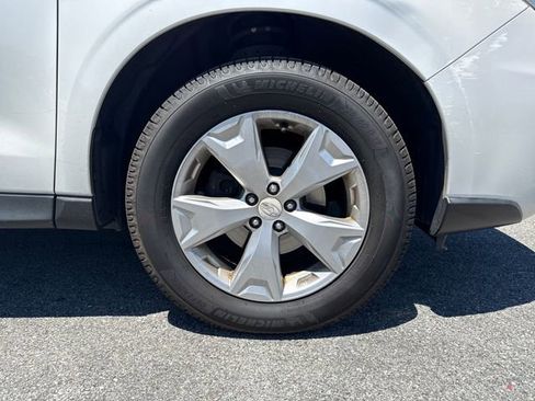 Used 2015 Subaru Forester 2.5i w/ Alloy Wheel Package AWD/4WD image 9