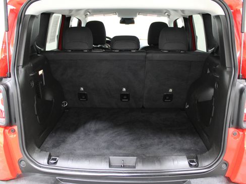 Used 2023 Jeep Renegade Latitude w/ Premium Group image 29