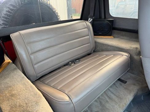 Used 1995 Jeep Wrangler SE image 19