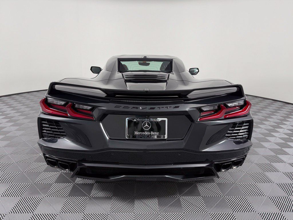 Used 2023 Chevrolet Corvette Stingray Premium Conv w/ Z51 Performance Package RWD image 11