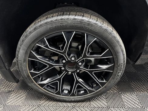 Used 2018 Chevrolet Tahoe LS image 19