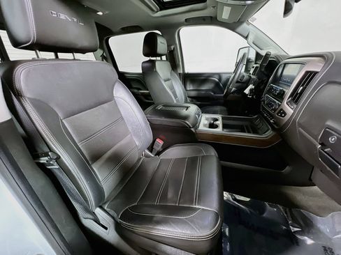 Used 2018 GMC Sierra 2500 Denali AWD/4WD image 23