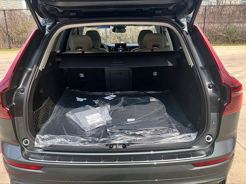 New 2026 Volvo XC60 B5 Ultra w/ Protection Package Premier AWD/4WD image 45