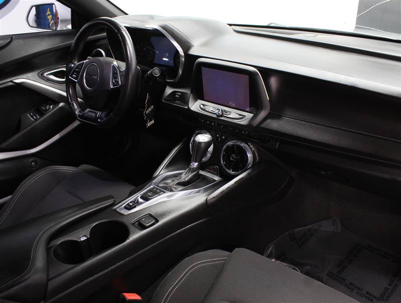 Used 2017 Chevrolet Camaro SS RWD image 11