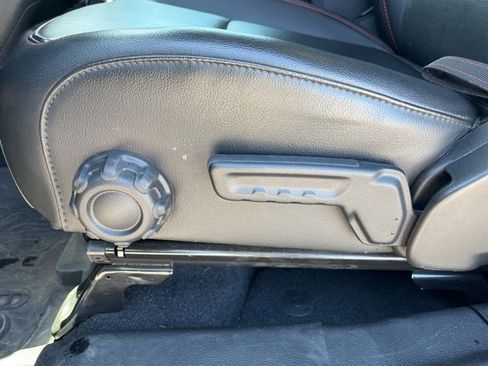 Used 2023 Jeep Gladiator Rubicon w/ Cold Weather Group image 13