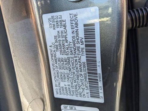 Used 2025 Acura RDX SH-AWD w/ Technology Package image 17