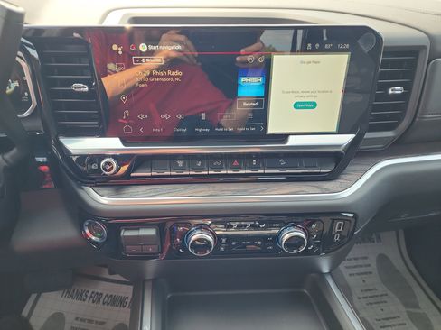 New 2026 GMC Sierra 2500 SLT w/ SLT Convenience Package image 14