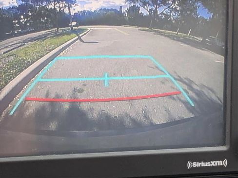 Used 2020 Toyota RAV4 LE image 7