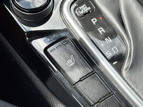 Used 2021 Kia Seltos SX w/ SX Sunroof Package AWD/4WD image 21