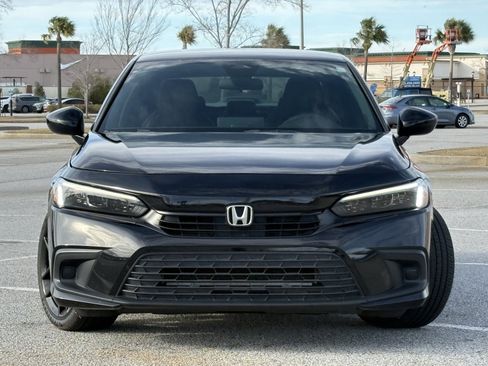 Used 2023 Honda Civic Sport image 2