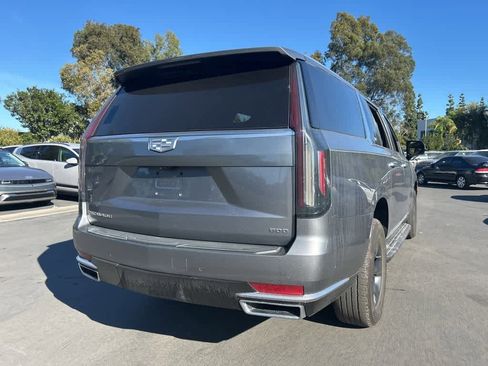 Used 2021 Cadillac Escalade ESV Premium Luxury w/ LPO, Radiant Package image 3