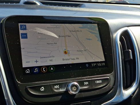 Used 2019 Chevrolet Equinox LT FWD image 18
