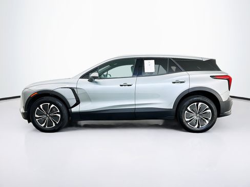 Used 2024 Chevrolet Blazer EV LT AWD/4WD image 4