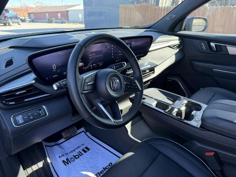 Used 2025 Buick Enclave Preferred w/ Power Package image 15
