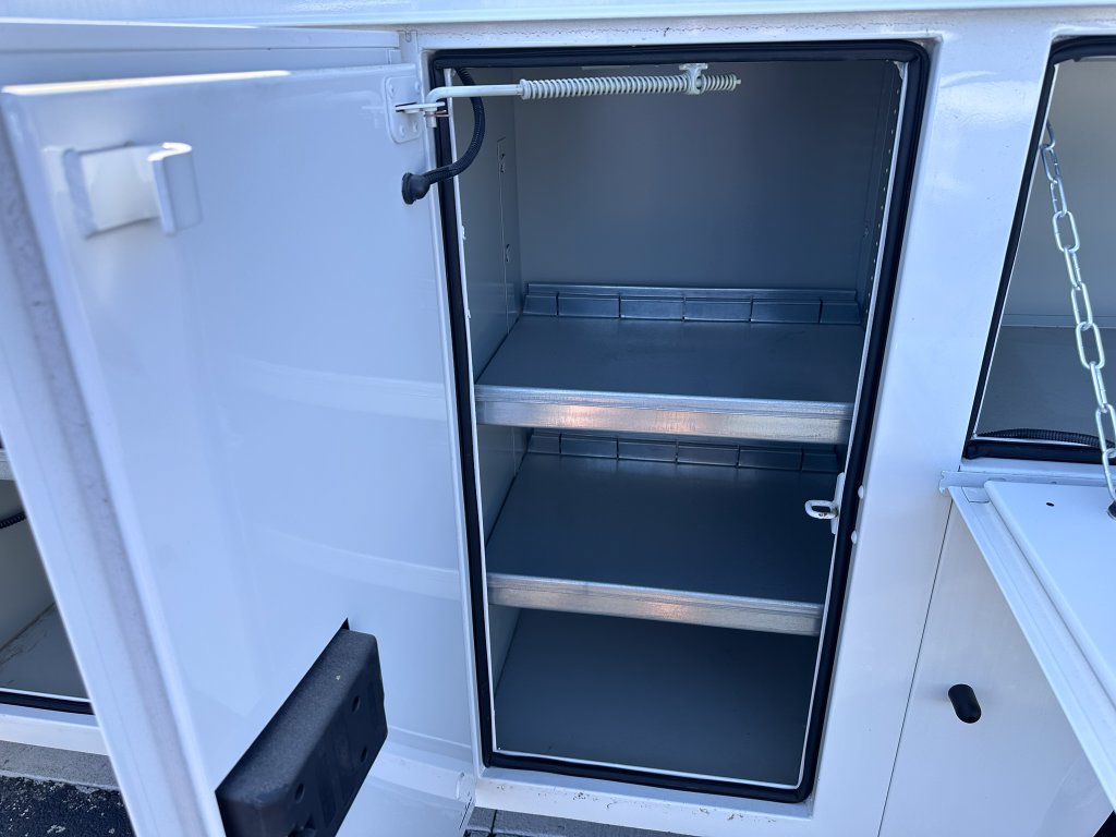 New 2024 Ford F550 4x4 Regular Cab Super Duty image 34