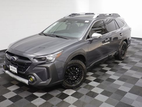 Used 2024 Subaru Outback Touring XT image 2