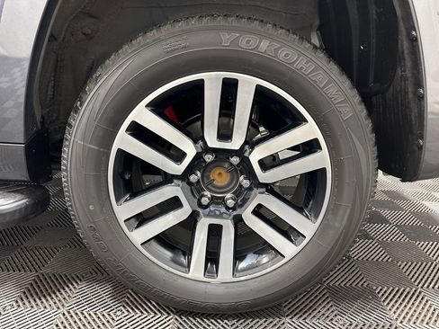 Used 2023 Toyota 4Runner Limited image 34