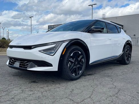 New 2025 Kia EV6 Wind image 3