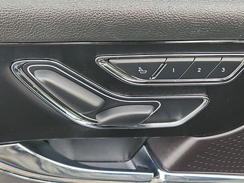 Used 2025 Lincoln Corsair FWD w/ Equipment Group 101A image 16