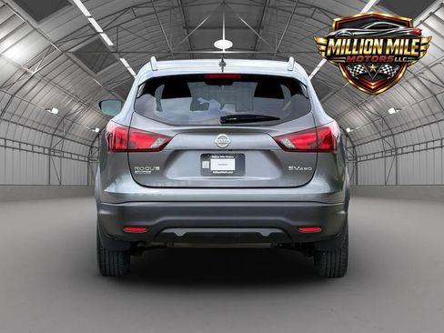 Used 2017 Nissan Rogue Sport SV w/ SV Premium Package AWD/4WD image 4