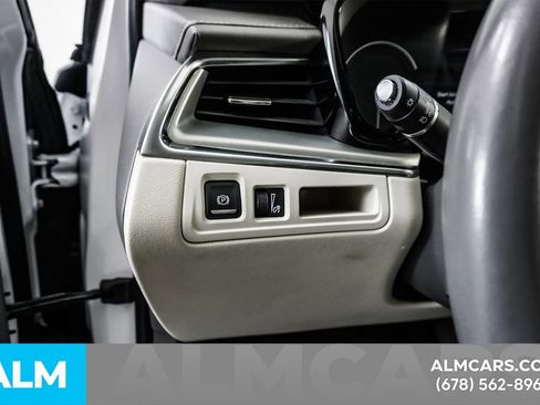 Used 2021 Cadillac XT5 Premium Luxury image 36