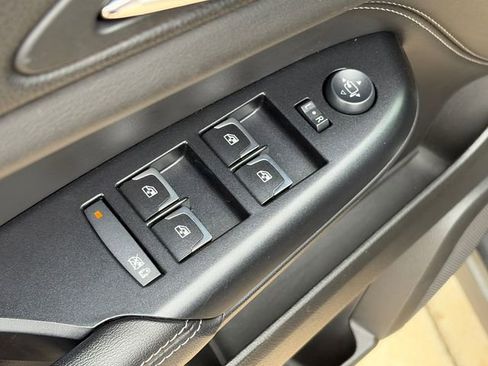 Used 2014 Cadillac SRX Performance w/ Driver Awareness Package FWD image 17