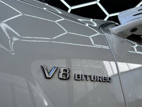 Used 2013 Mercedes-Benz S 63 AMG w/ Driver Assistance Pkg image 23