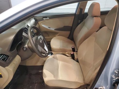 Used 2012 Hyundai Accent GLS FWD image 10