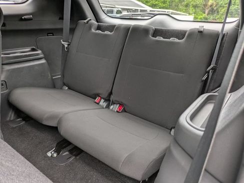Used 2018 Mitsubishi Outlander LE AWD/4WD image 15
