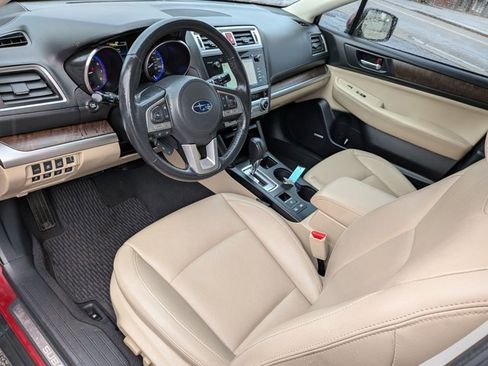 Used 2017 Subaru Outback 2.5i Limited image 10