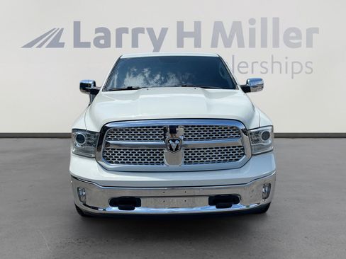 Used 2018 RAM 1500 Laramie w/ Convenience Group AWD/4WD image 8