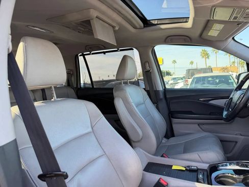 Used 2016 Honda Pilot Touring image 25