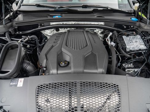 New 2026 Porsche Macan image 29