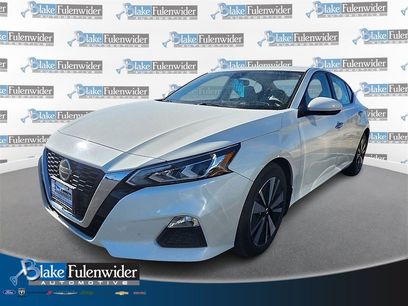 Used 2022 Nissan Altima 2.5 SV w/ SV Premium Package