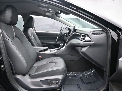 Used 2023 Toyota Camry XSE image 34