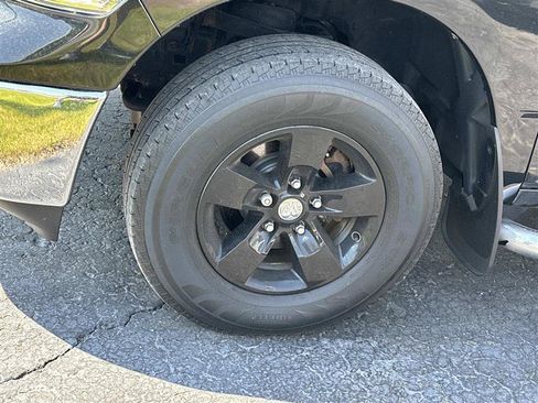 Used 2017 RAM 1500 Classic SLT AWD/4WD image 20