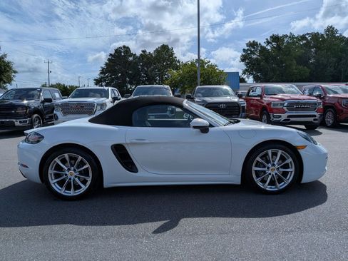 Used 2019 Porsche 718 Boxster RWD image 2