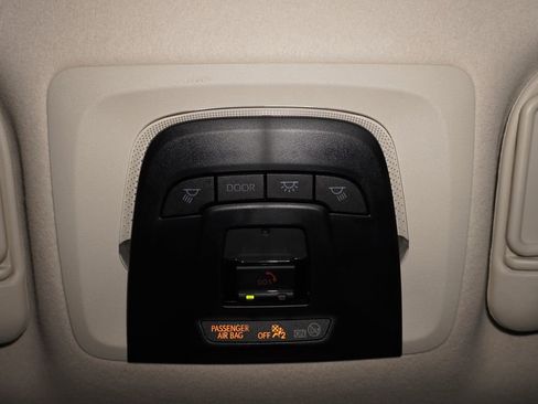 Certified 2025 Toyota Corolla LE image 18