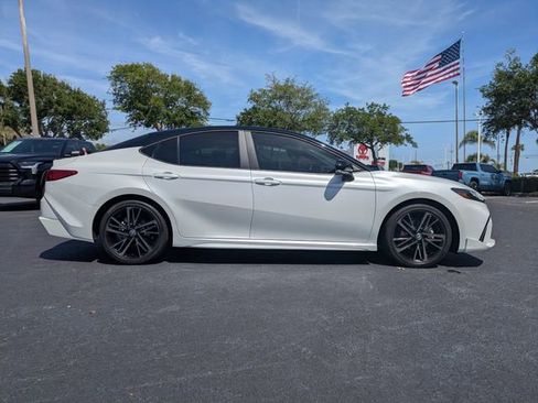 Used 2025 Toyota Camry XSE image 3