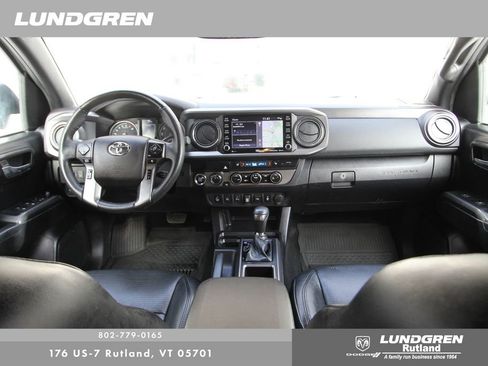 Used 2021 Toyota Tacoma TRD Off-Road image 6