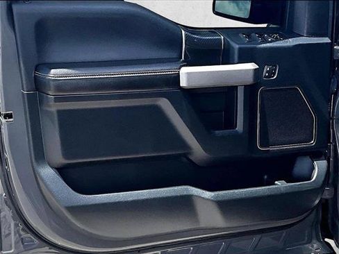 Used 2020 Ford F150 Raptor w/ Equipment Group 802A Luxury AWD/4WD image 17