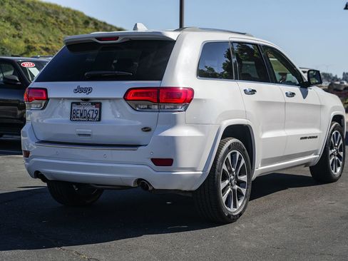 Used 2018 Jeep Grand Cherokee Overland image 6