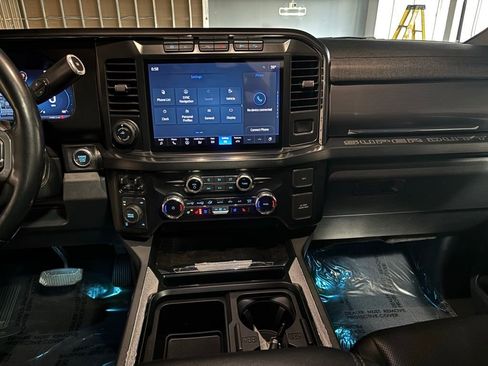 Used 2023 Ford F250 Lariat w/ Lariat Ultimate Package image 12