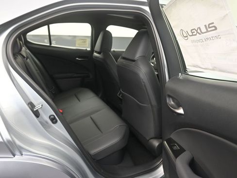 New 2026 Lexus UX 300h FWD image 10
